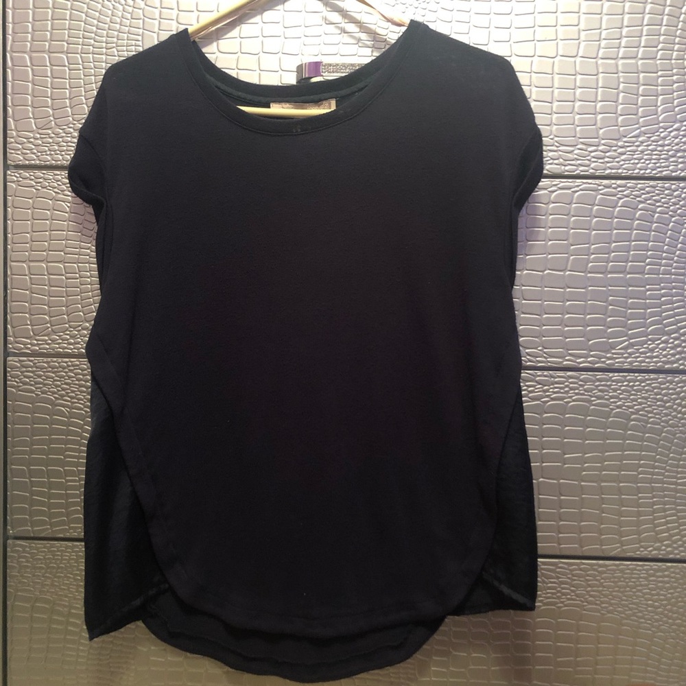 casual navy shirt